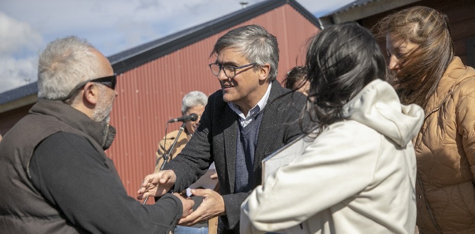 La Gobernadora Carreras entreg 48 viviendas a docentes de Bariloche