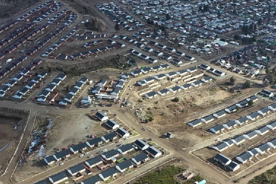 Ro Negro se hizo cargo de la gestin y construccin de 3300 viviendas