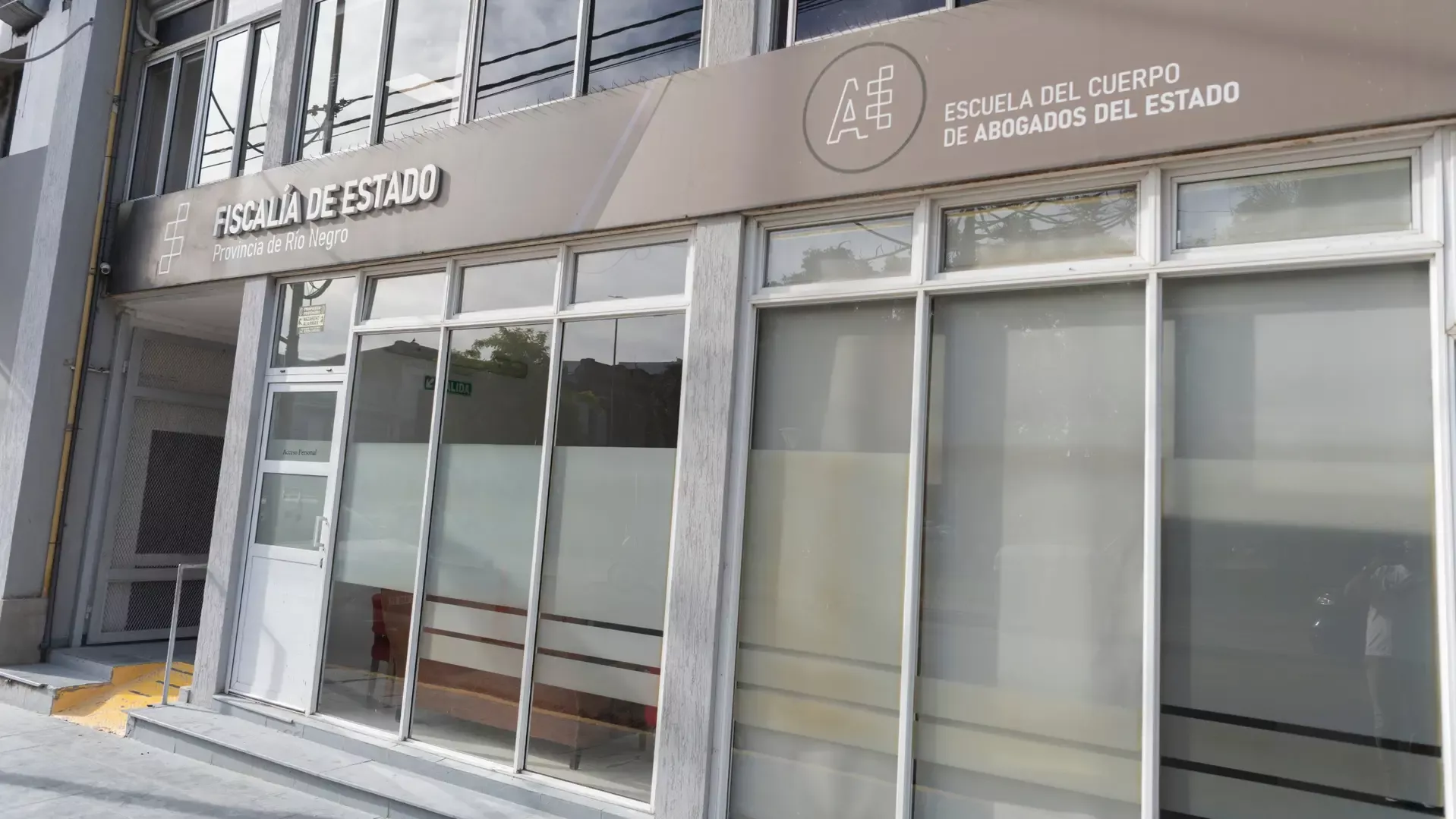 Más de 40 abogados participaron de un conversatorio sobre IA agéntica | Gobierno de Río Negro thumbnail