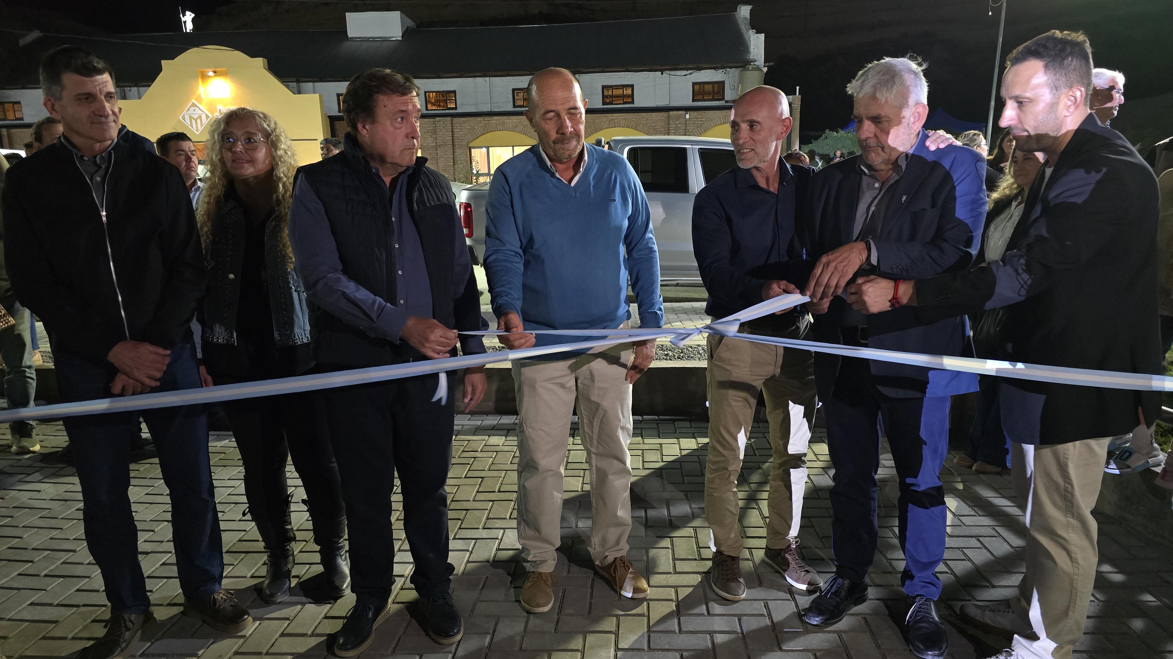 Villa Regina crece con más seguridad y nuevos espacios públicos