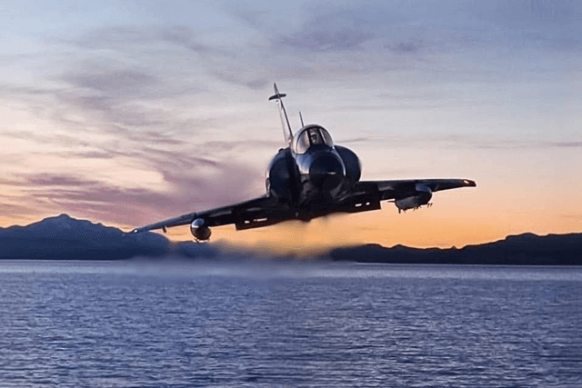 Vuelo del Mirage, de Fabricio Guillermo