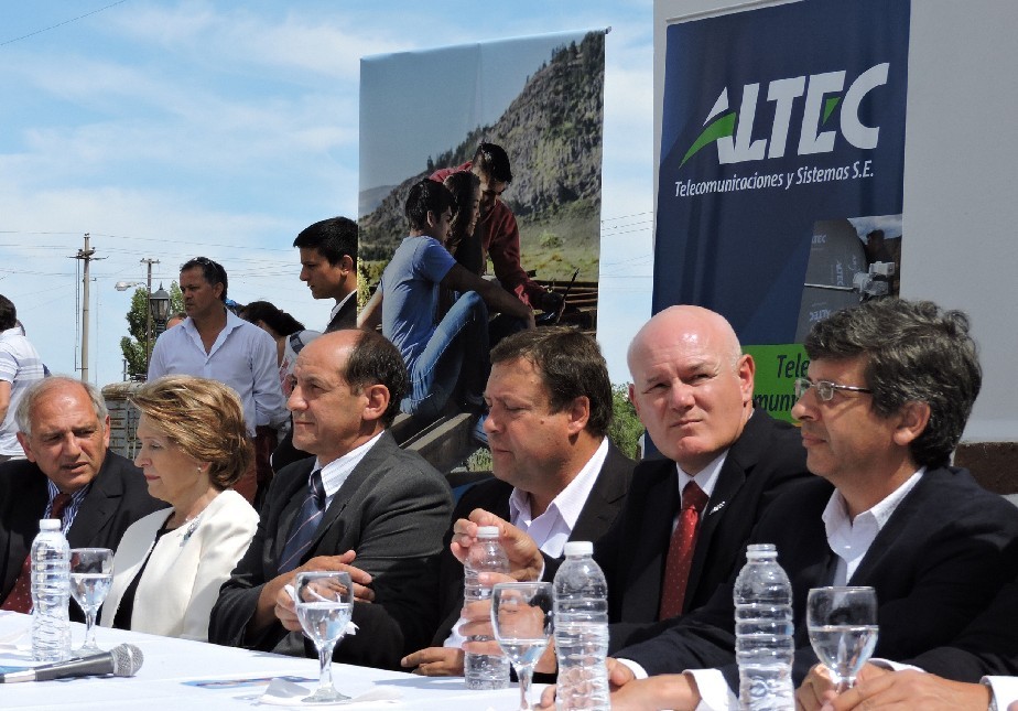 EN MARCHA LA PRIMERA OFICINA DE TELSUR EN INGENIERO JACOBACCI