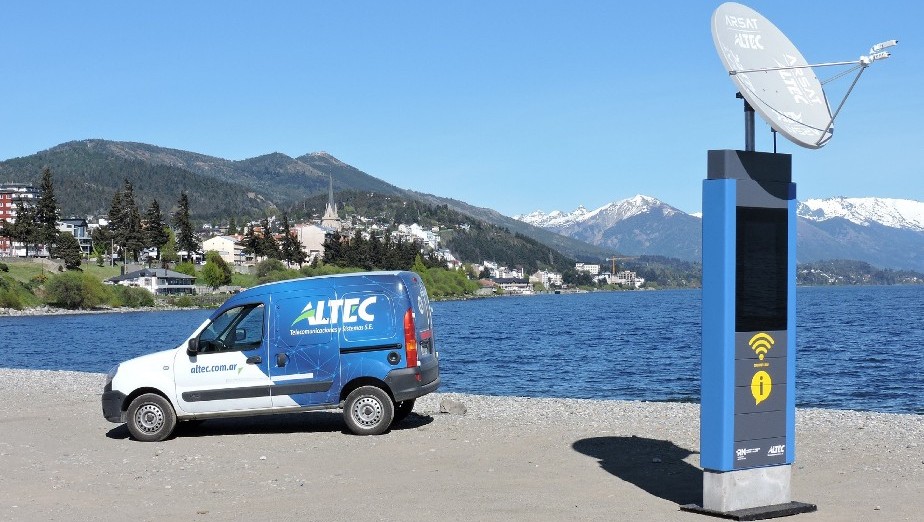 ALTEC present� en Bariloche sus terminales tur�sticas de auto consulta