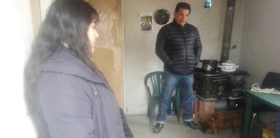 Energ�a y ampliaci�n de viviendas en Laguna Blanca