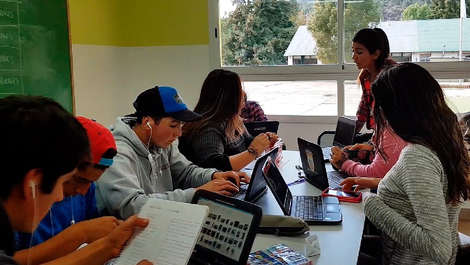 21 escuelas rurales de Río Negro ya cuentan con internet satelital