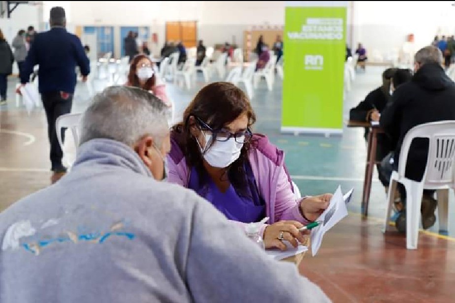 Salud convoca a continuar registr�ndose para acceder a la vacunaci�n contra el COVID-19