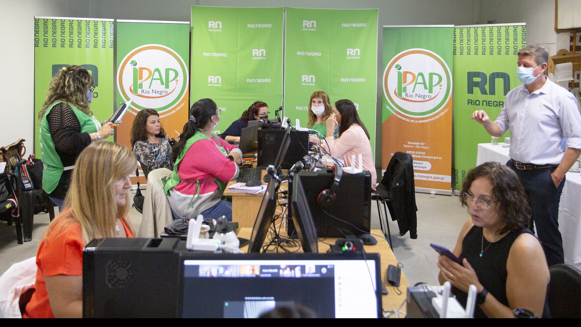 Comenz� el examen de ingreso a planta permanente 