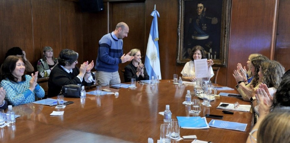 PROFARSE  proveer� a Naci�n medicamentos para botiquines del Remediar
