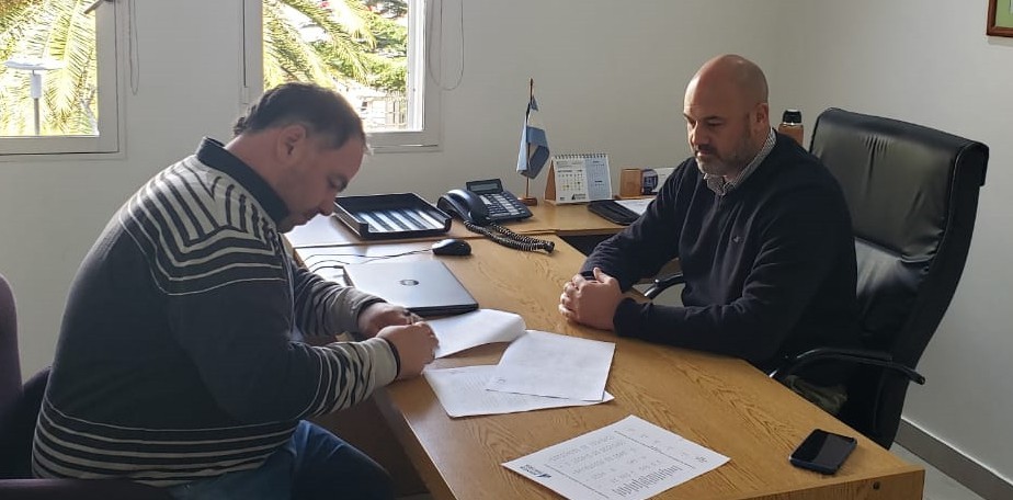 Firma de convenio con la C�mara de Comercio de Viedma para mejorar los servicios