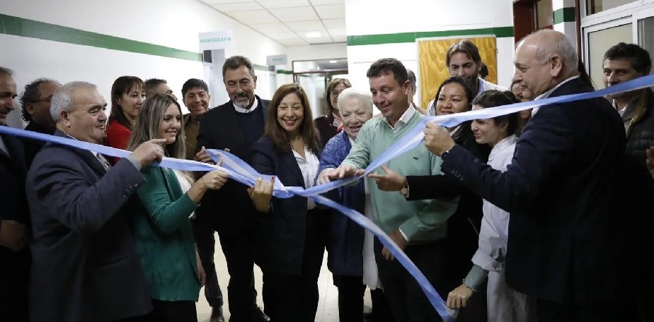 Carreras inauguró la moderna sala de imágenes del hospital de Choele Choel