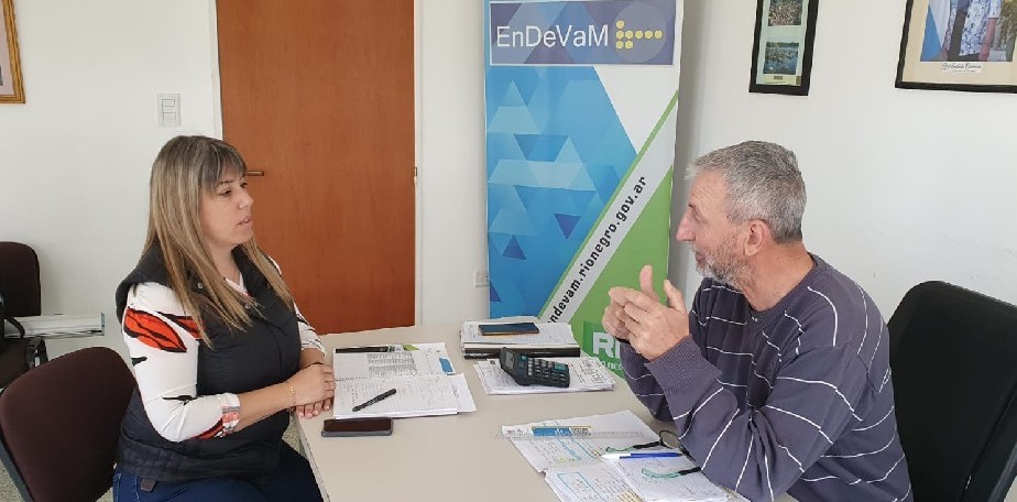 Imagen-Reunión entre el EnDeVaM y la Consultora Ambiental DIUCO