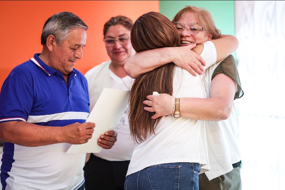 Los Menucos celebr� con nuevas viviendas y m�s obras