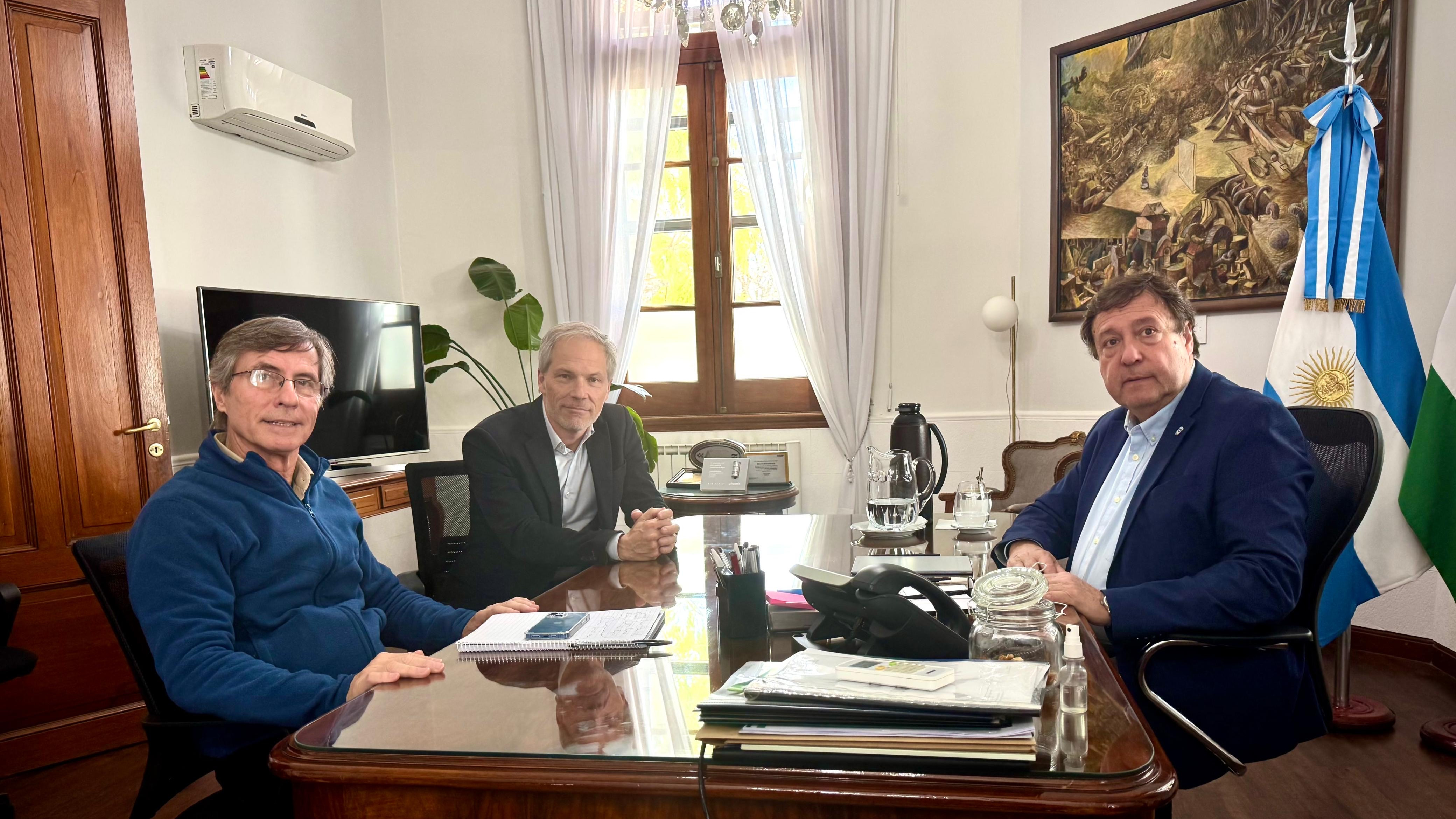 Weretilneck recibió al nuevo Director Ejecutivo de la ATUR | Gobierno de Río Negro